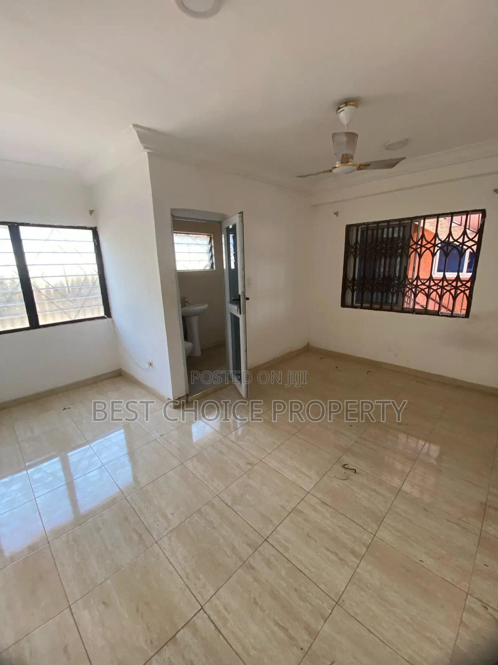 2bdrm Apartment in Adenta Frahfraha for rent