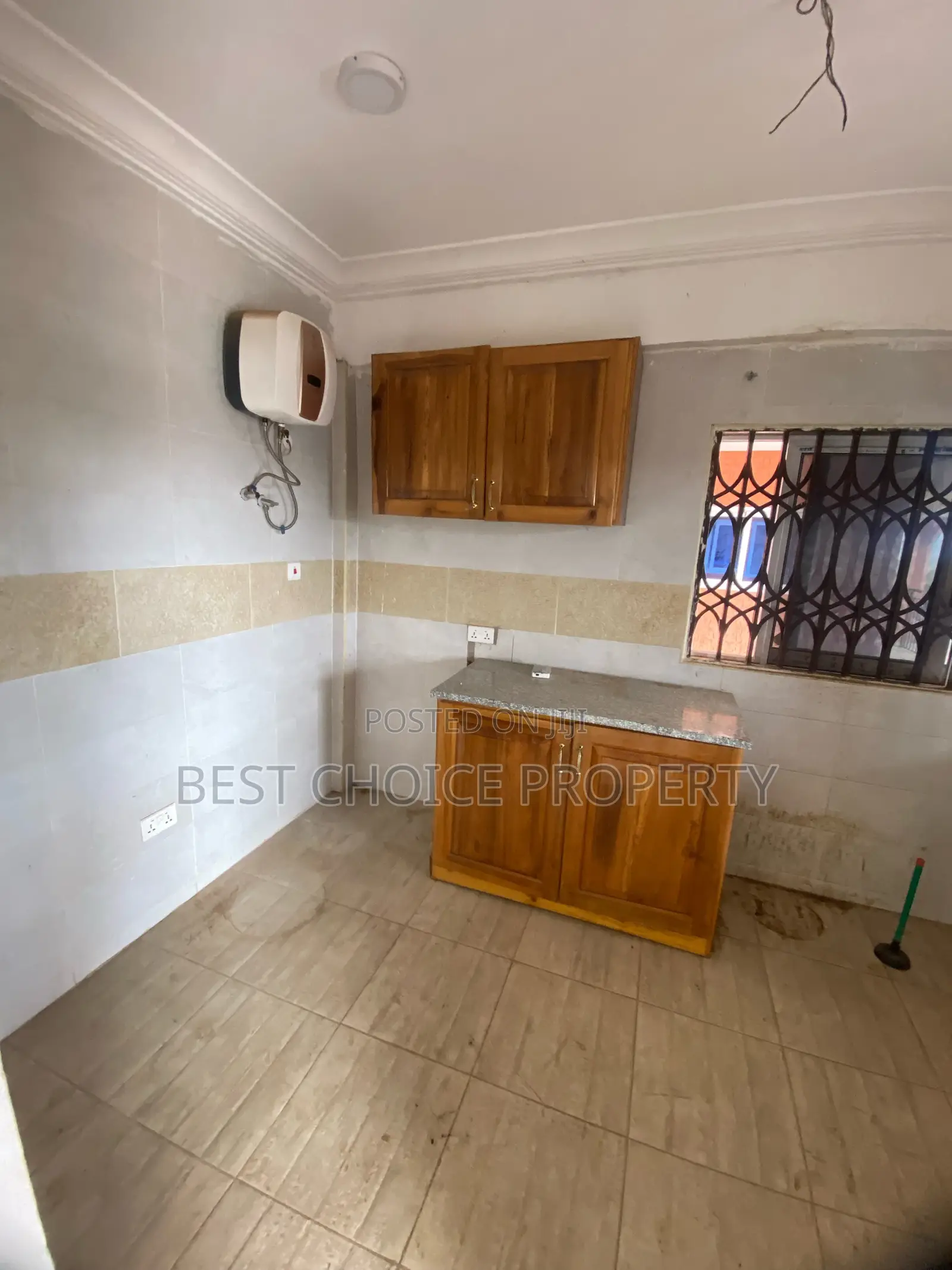 2bdrm Apartment in Adenta Frahfraha for rent