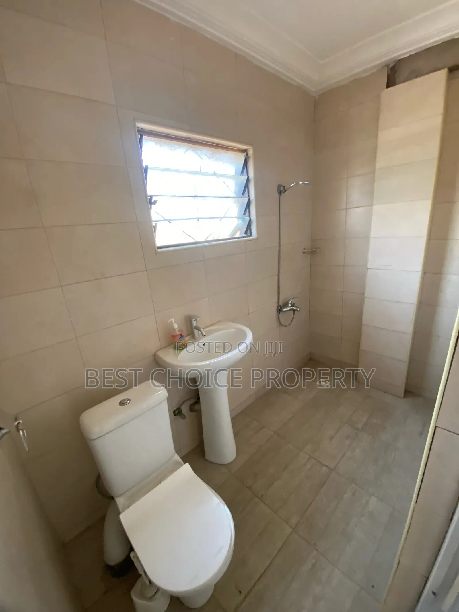 2bdrm Apartment in Adenta Frahfraha for rent