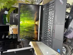Laptop Lenovo Thinkpad T15 Gen1 16GB Intel Core I5 SSD 256GB