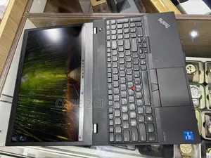 Laptop Lenovo Thinkpad T15 Gen1 16GB Intel Core I5 SSD 256GB