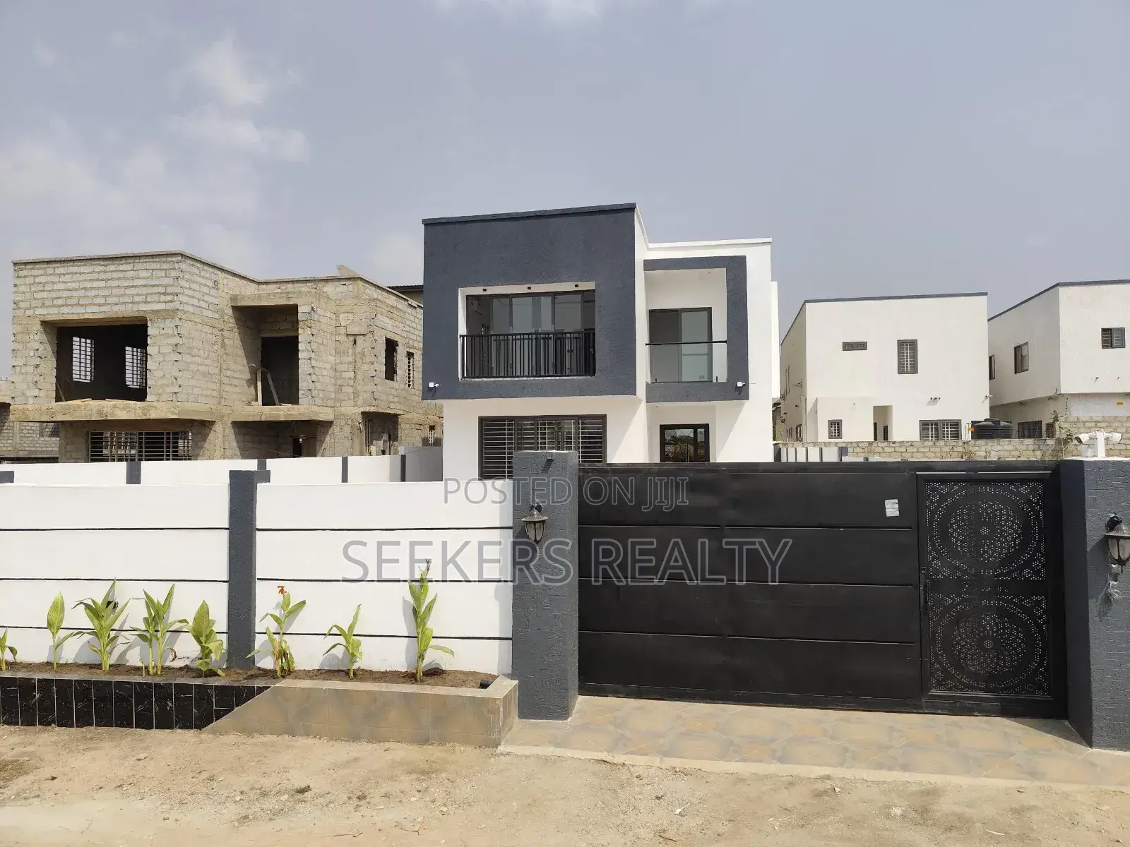4bdrm House in Seekers Realty, East Legon for sale