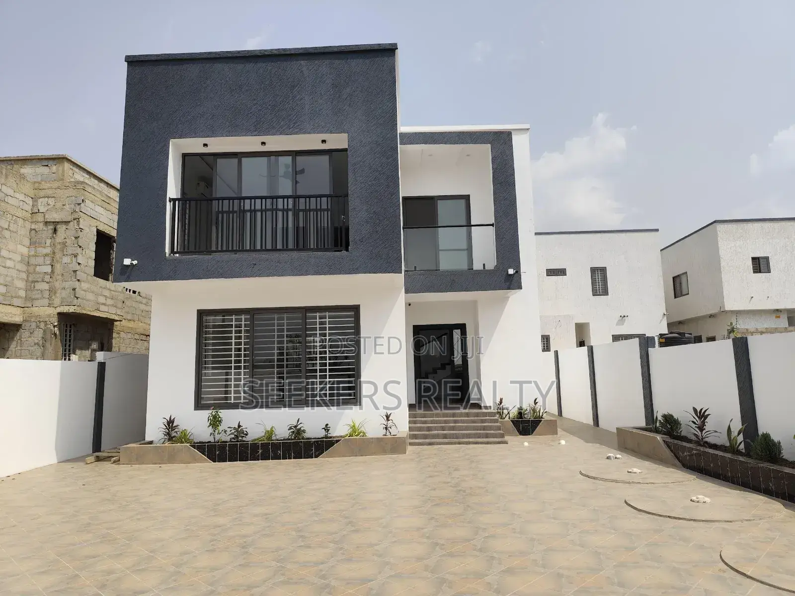 4bdrm House in Seekers Realty, East Legon for sale
