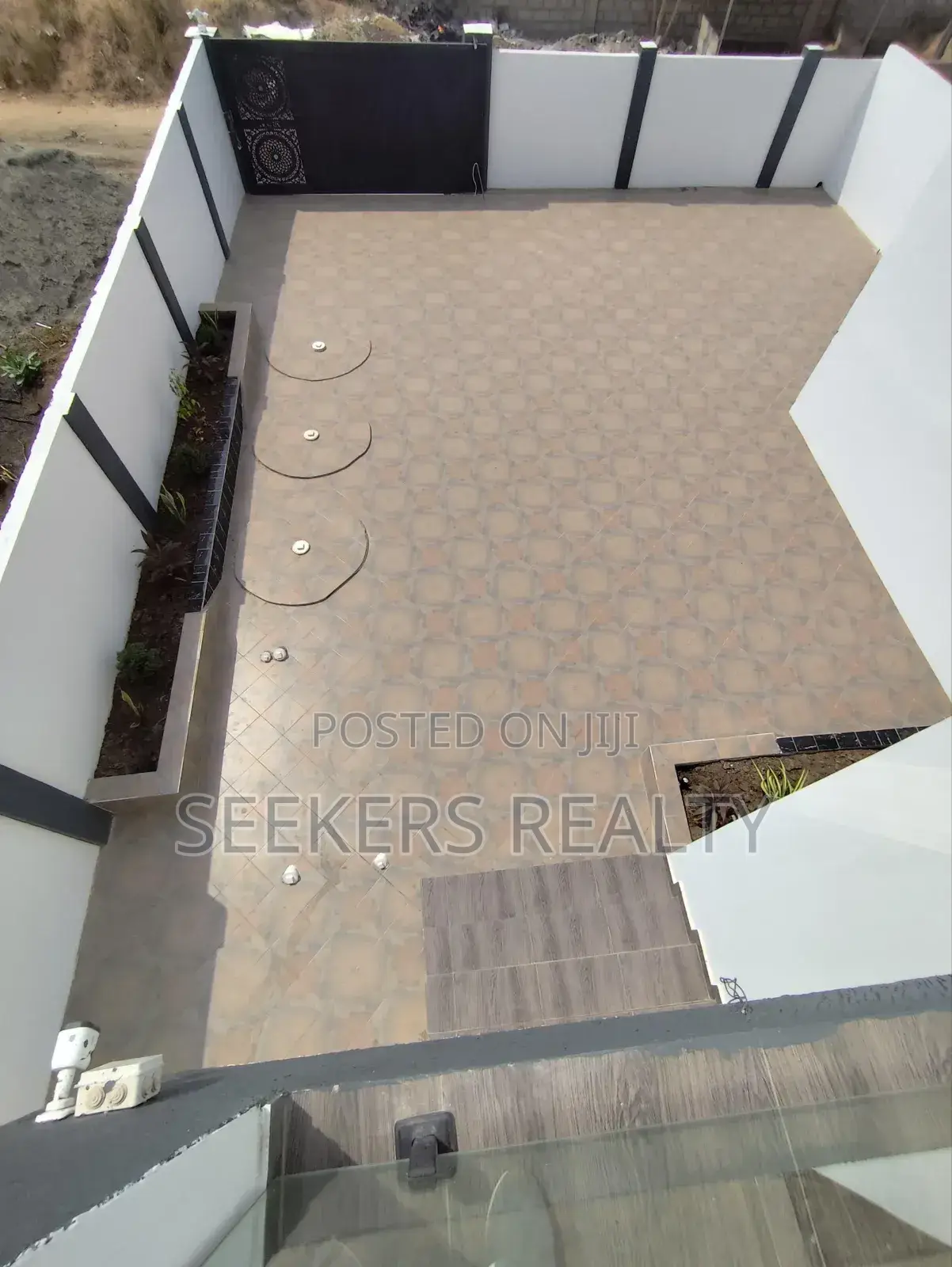 4bdrm House in Seekers Realty, East Legon for sale