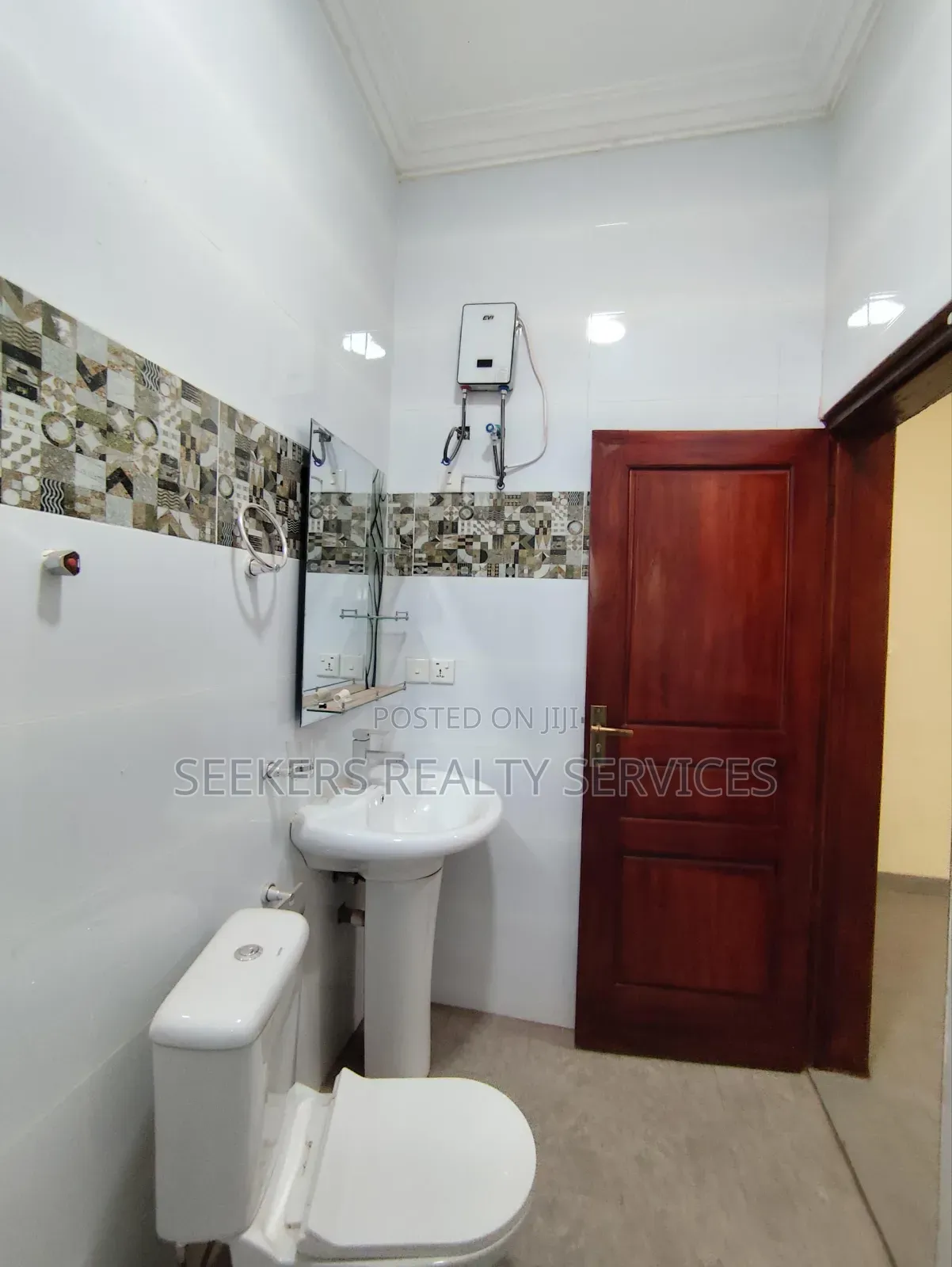 2bdrm Apartment in Seekers Realty, East Legon for rent