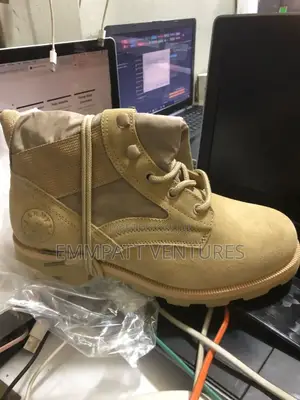 Security Desert Boots