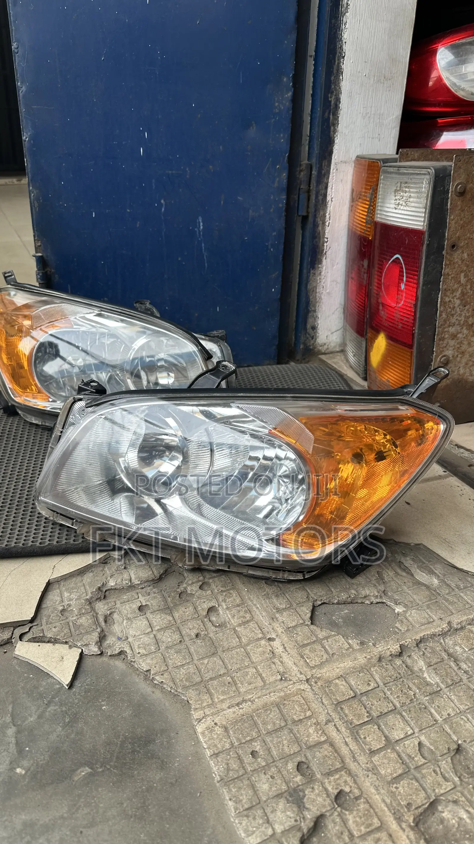 Toyota Rav4 Headlights ,2006,2007,2008,2009,2010,2011,2012
