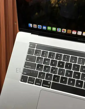 Laptop Apple MacBook Pro 2019 16GB Intel Core I9 SSD 1T