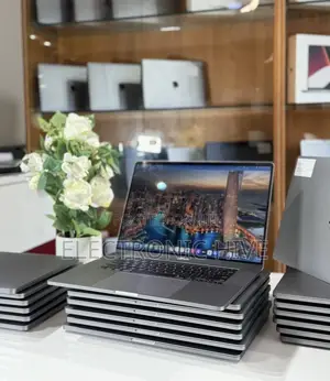 Laptop Apple MacBook Pro 2019 16GB Intel Core I7 SSD 512GB