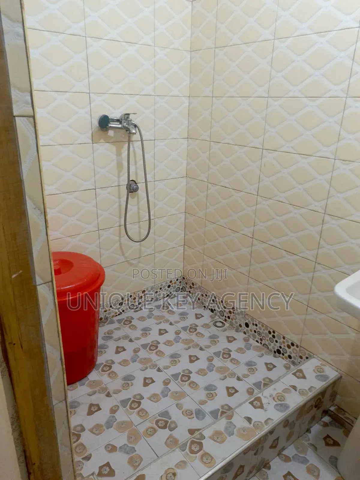 Furnished 1bdrm Apartment in Unique Key Agency, Adenta for rent