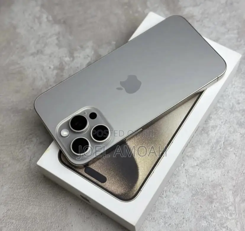 Apple iPhone 15 Pro Max 256 GB Silver