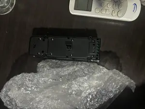 Mercedes Benz C250 2013-2014 C300 2010-2014 Main Door Switch