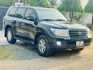 Photo - Toyota Land Cruiser 4.0 V6 GX-R 2013 Black