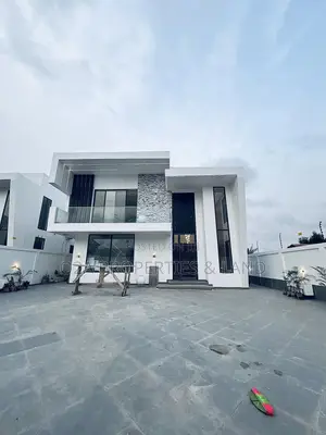 4bdrm House in Adjiringanor, Ability for sale