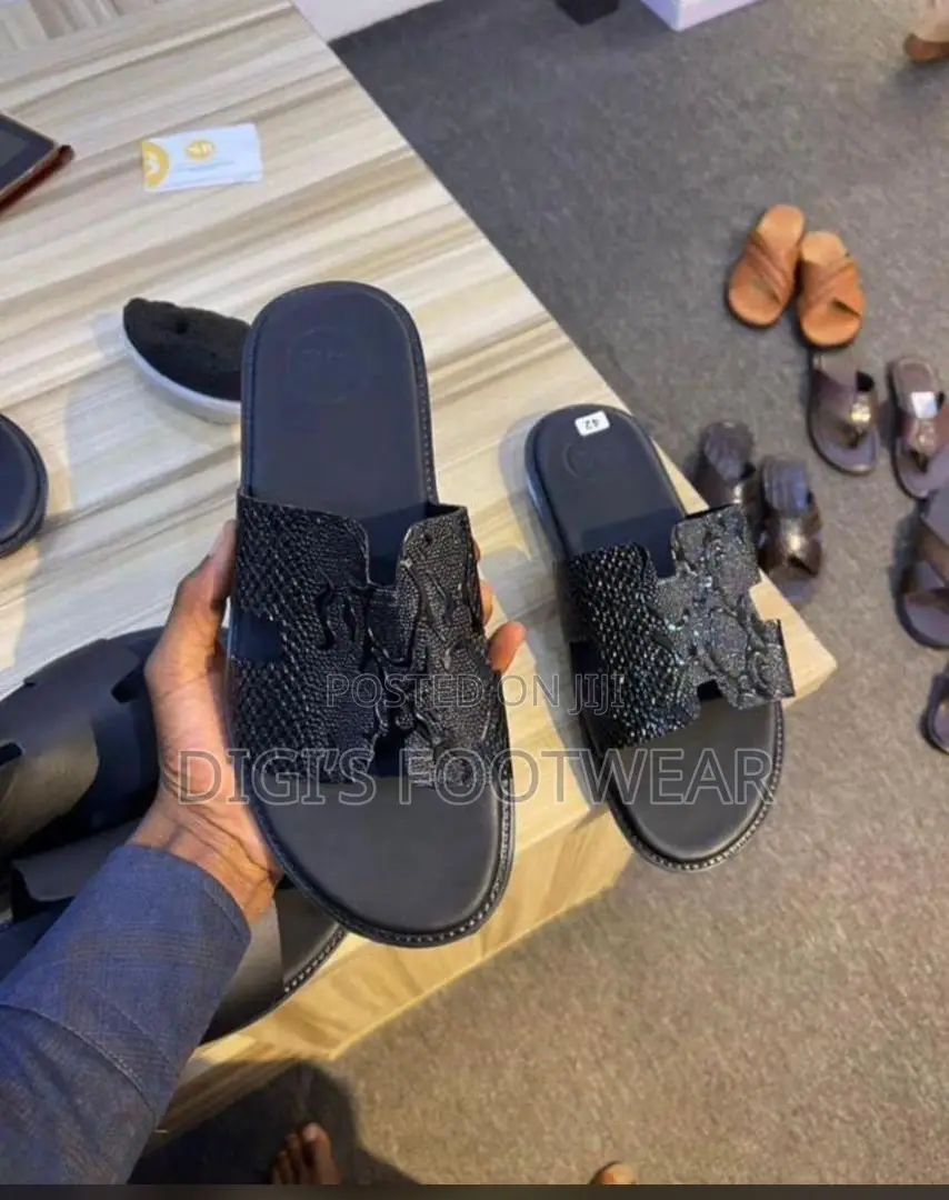 Hermes Mirror Design Slippers