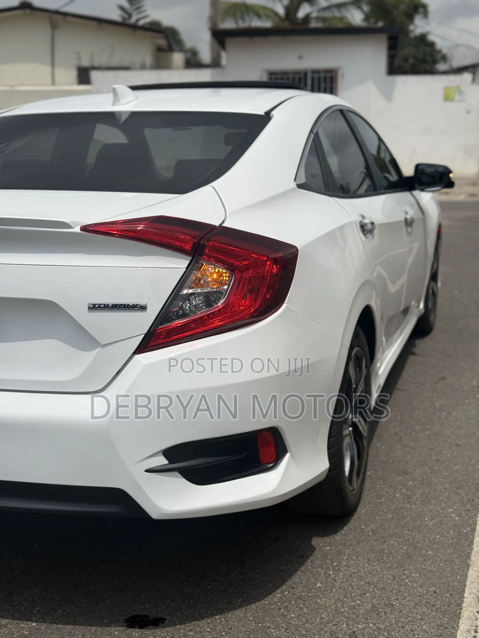 Honda Civic Touring Sedan 2018 White