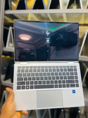 Laptop HP EliteBook 1040 G8 16GB Intel Core i7 SSD 512GB