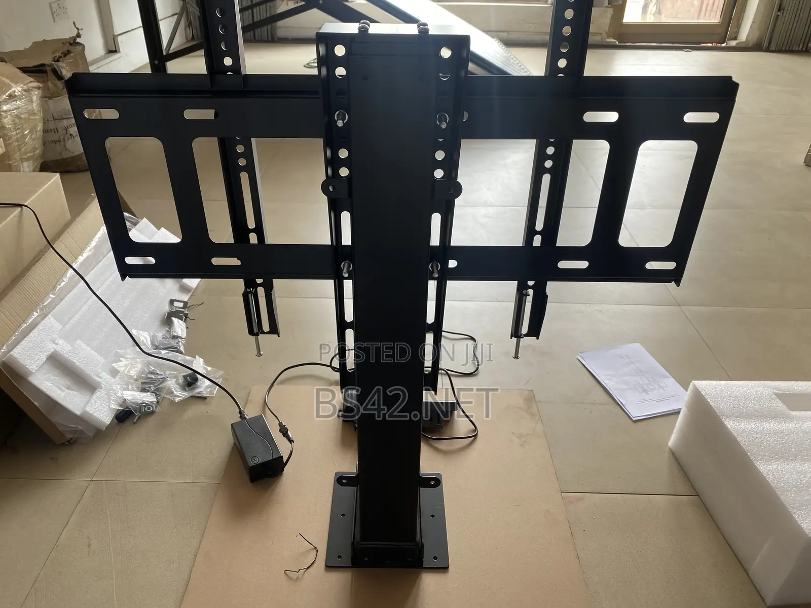 Single Column Electric Tv Lift