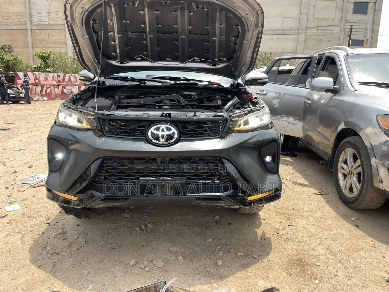 Toyota Fortuner 2021-23