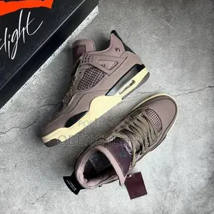 Photo - Original Air Jordan 4 Retro( a Ma Maniere)