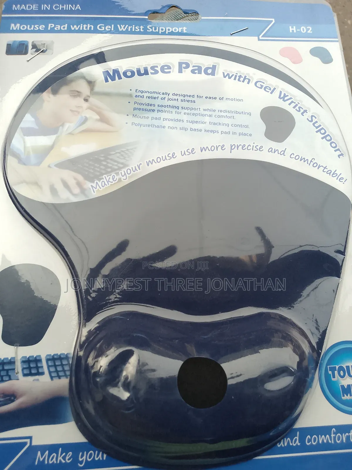 Mouse Pad With Gel Wrist Support