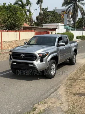 Toyota Tacoma SR5 Access Cab 6' Bed AT 2024 Silver
