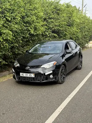 Toyota Corolla S w/Special Edition Pkg (1.8L 4cyl CVT) 2016 Black
