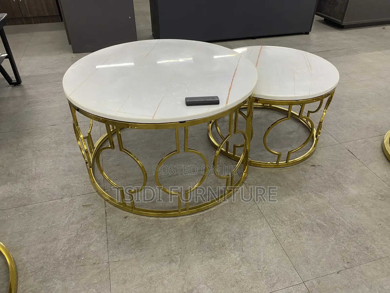 Center Table A257