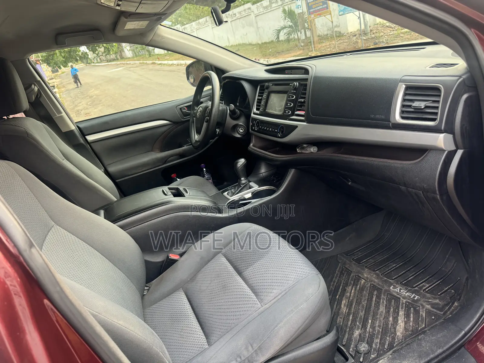Toyota Highlander LE 4dr SUV (2.7L 4cyl 6A) 2015 Brown