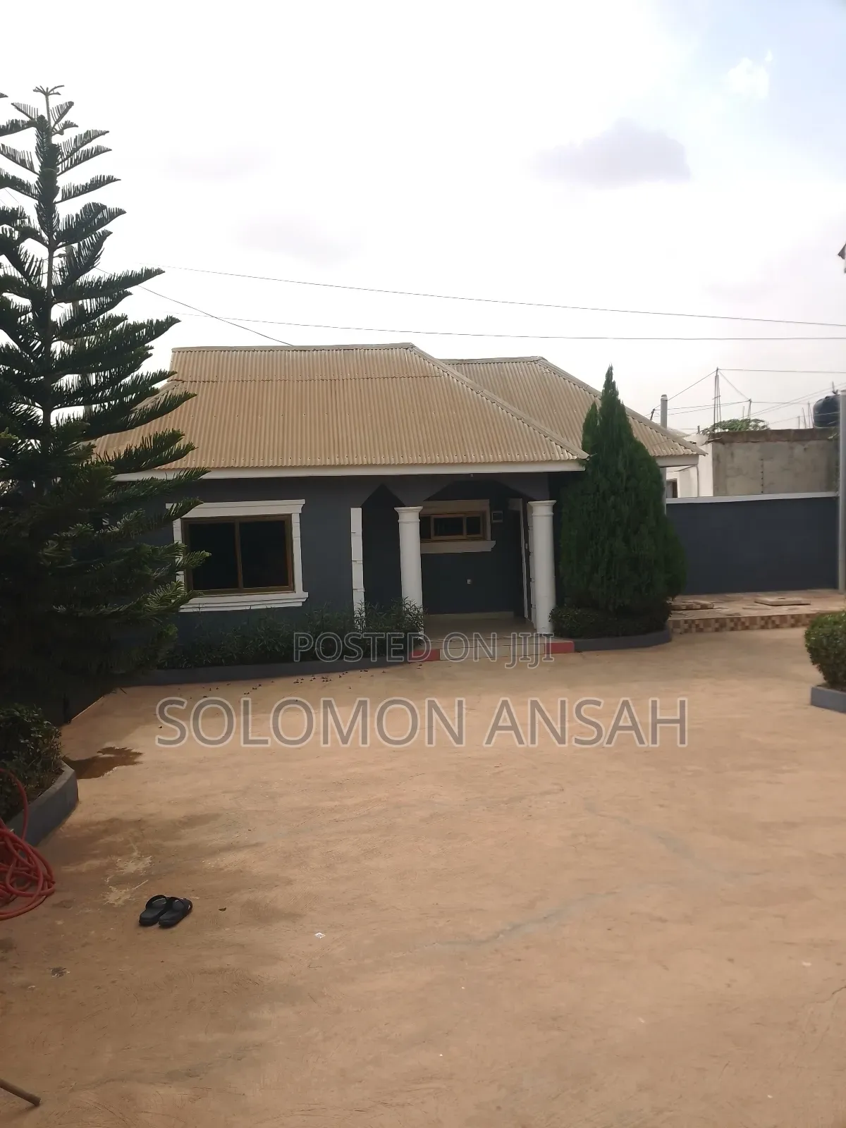 8bdrm House in Free Will Agency, Kumasi Metropolitan for sale