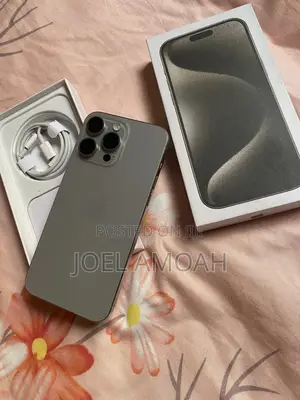 Apple iPhone 15 Pro Max 256 GB Silver
