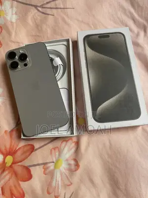 Apple iPhone 15 Pro Max 256 GB Silver