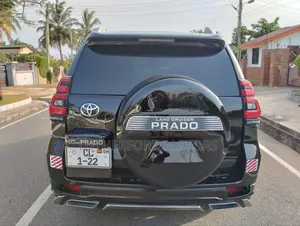 Toyota Land Cruiser Prado 2013 Gray