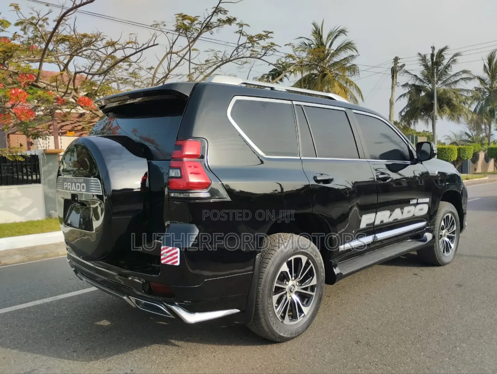 Toyota Land Cruiser Prado 2013 Gray