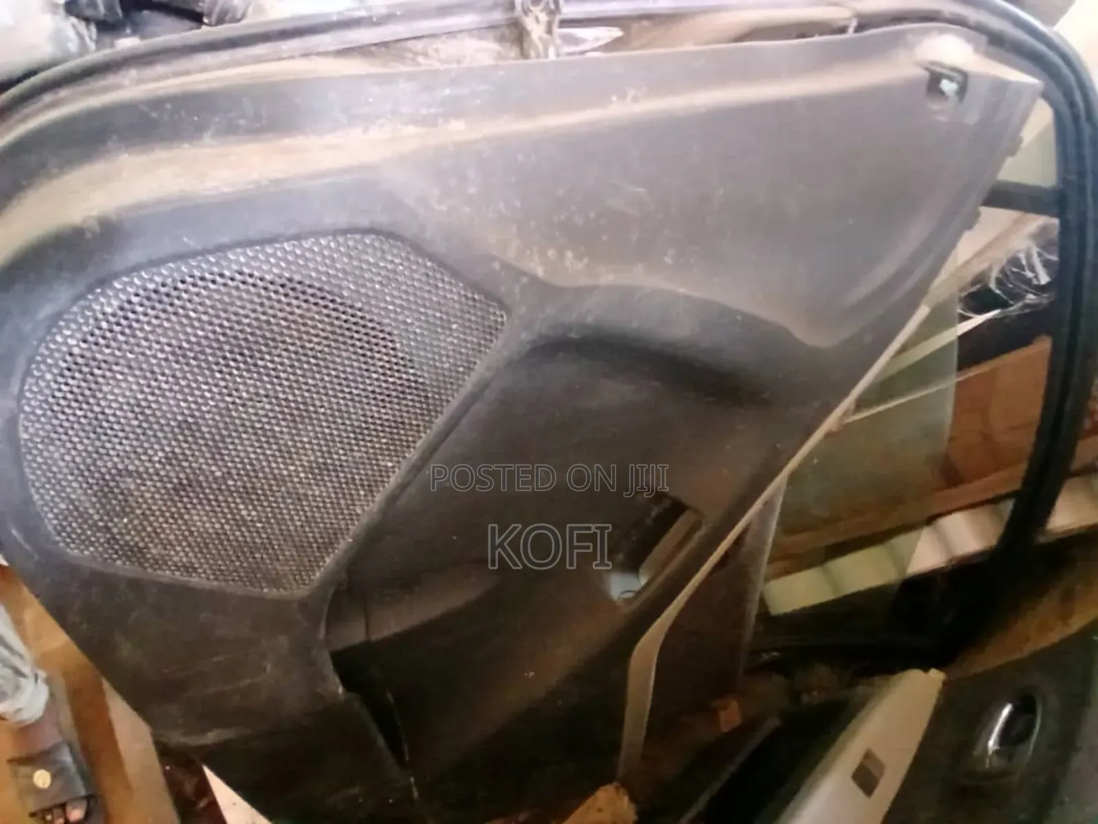 2010 Vitz Door