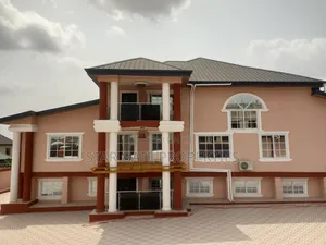 8bdrm House in Atonsu Esereso, Kumasi Metropolitan for sale