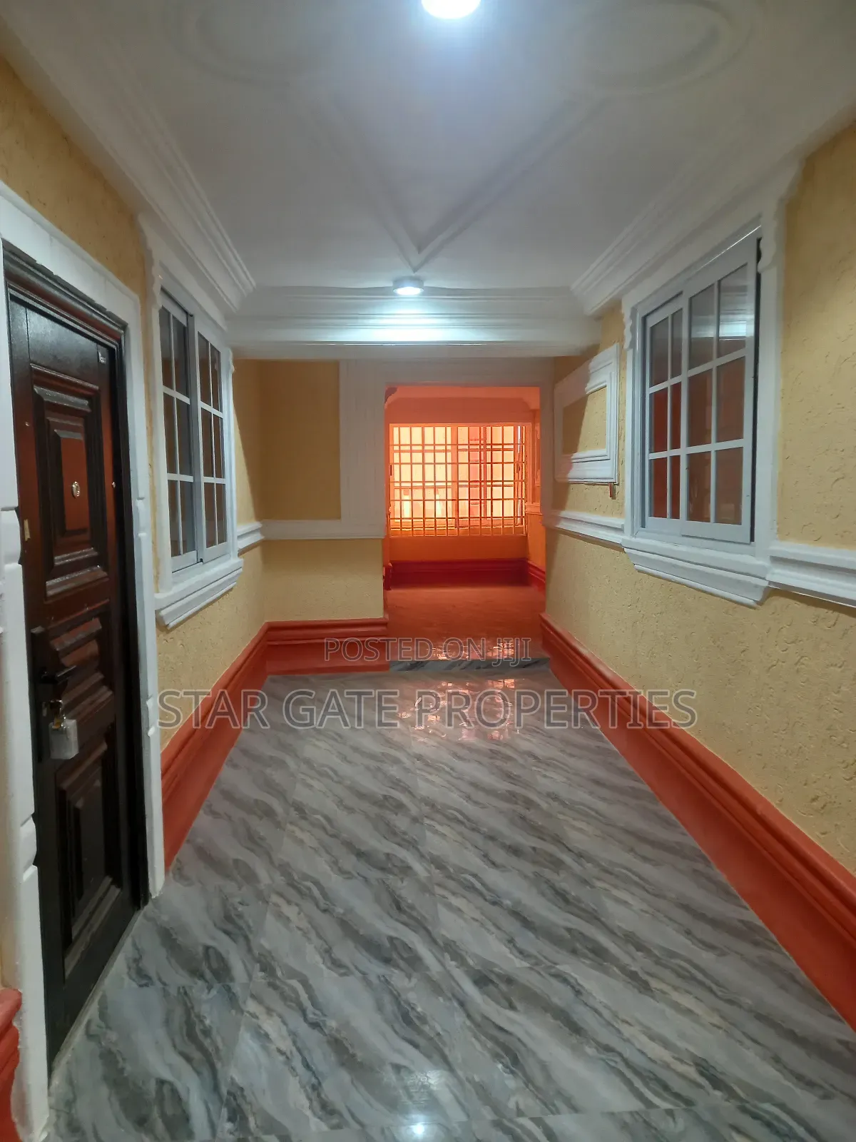8bdrm House in Atonsu Esereso, Kumasi Metropolitan for sale