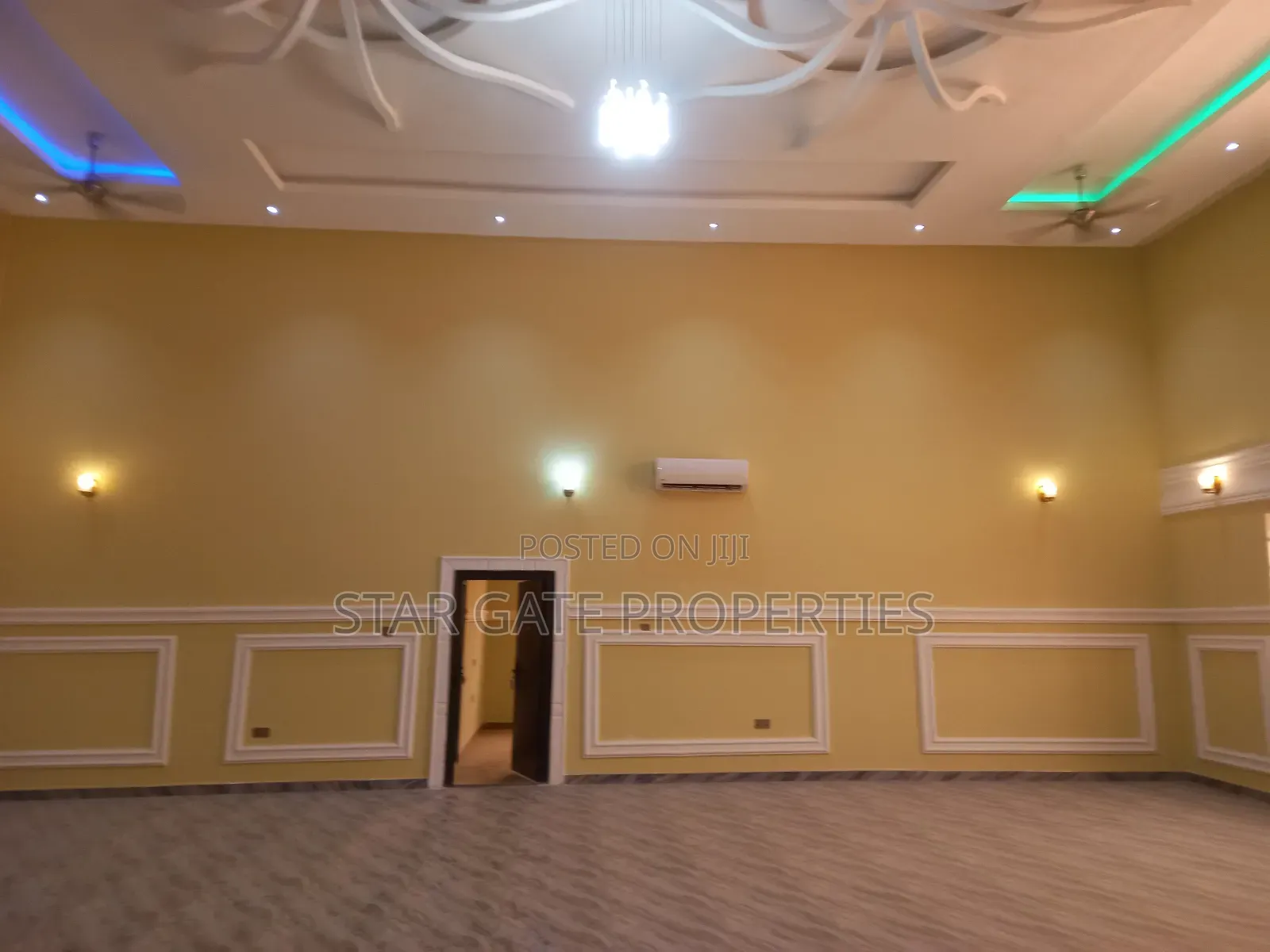 8bdrm House in Atonsu Esereso, Kumasi Metropolitan for sale