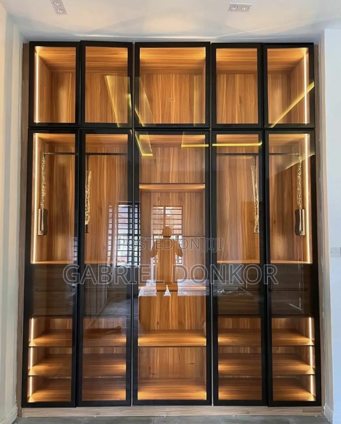 Executive Wardrobe With Profile Glass Door