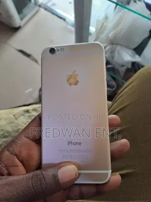 Apple iPhone 6 16 GB Gold