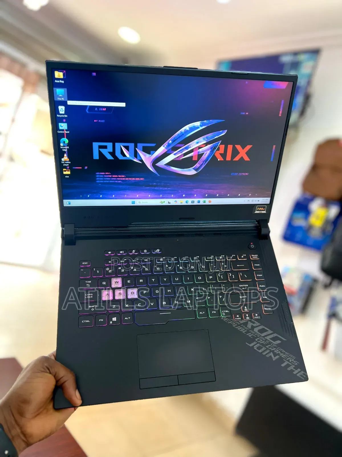 Laptop Asus ROG Strix SCAR 15 16GB Intel Core I7 SSD 512GB