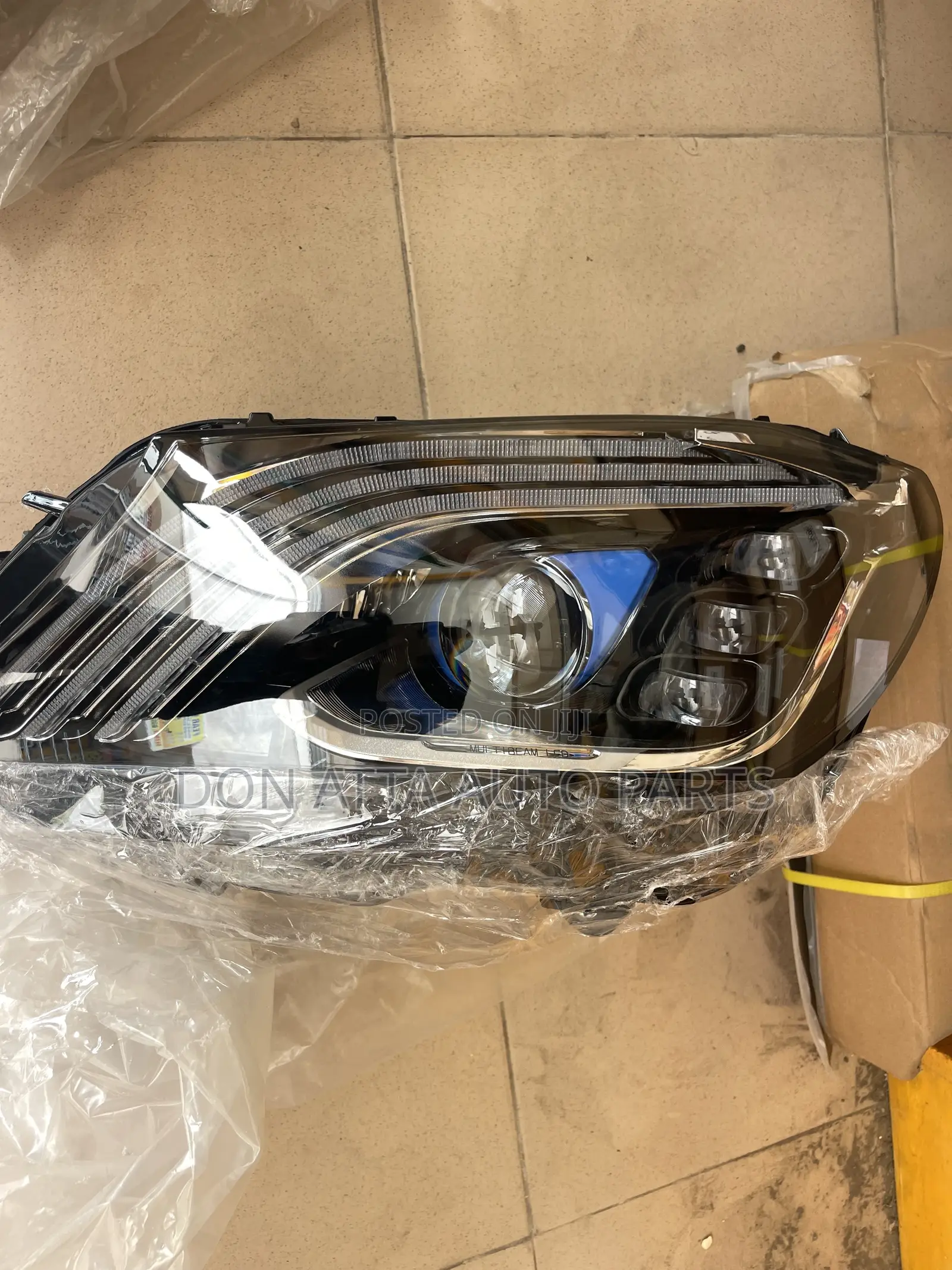 Mercedes-Benz W205 2017 Spec Head Light
