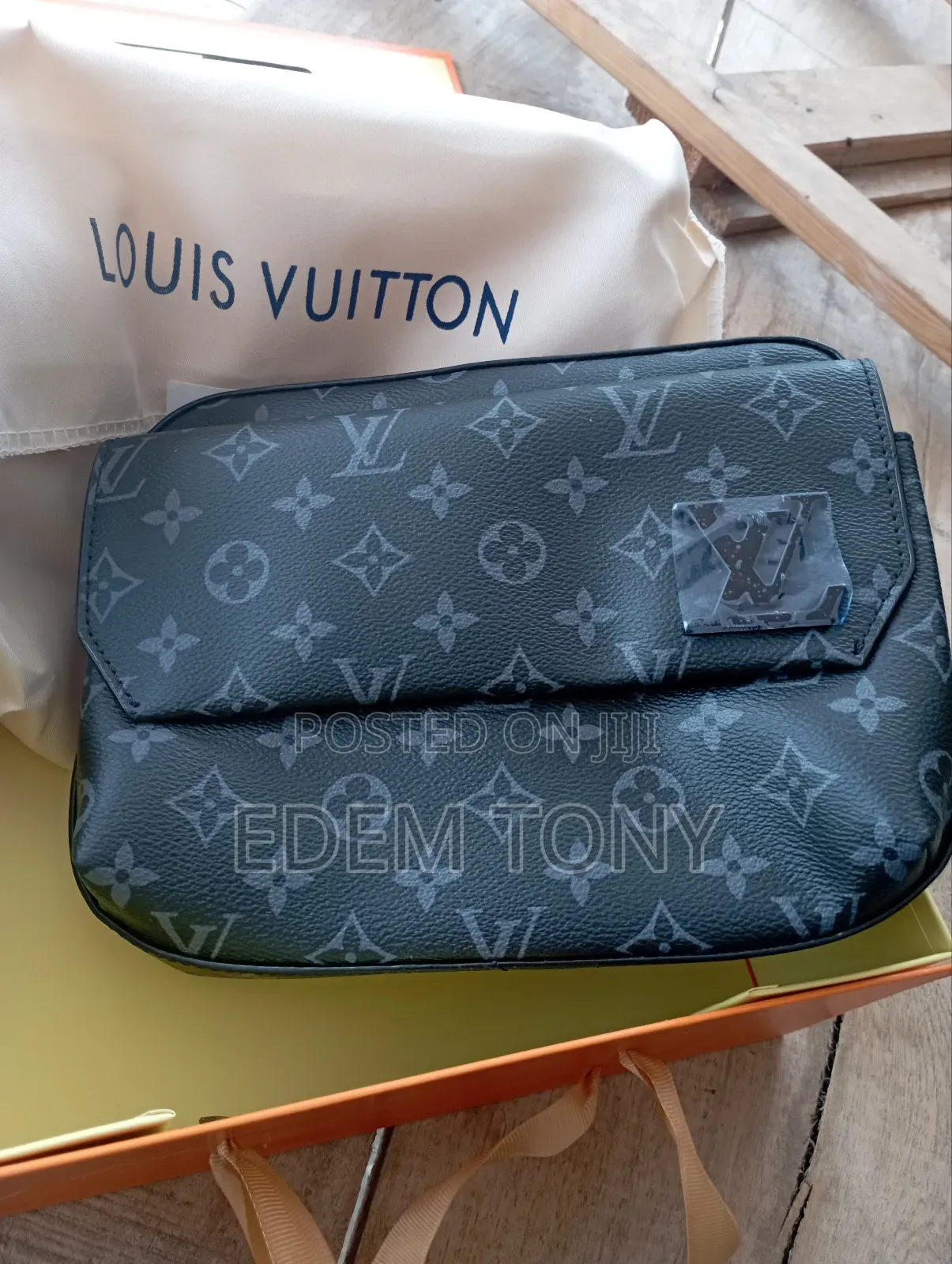 Louis Vuitton Mens Side Bag