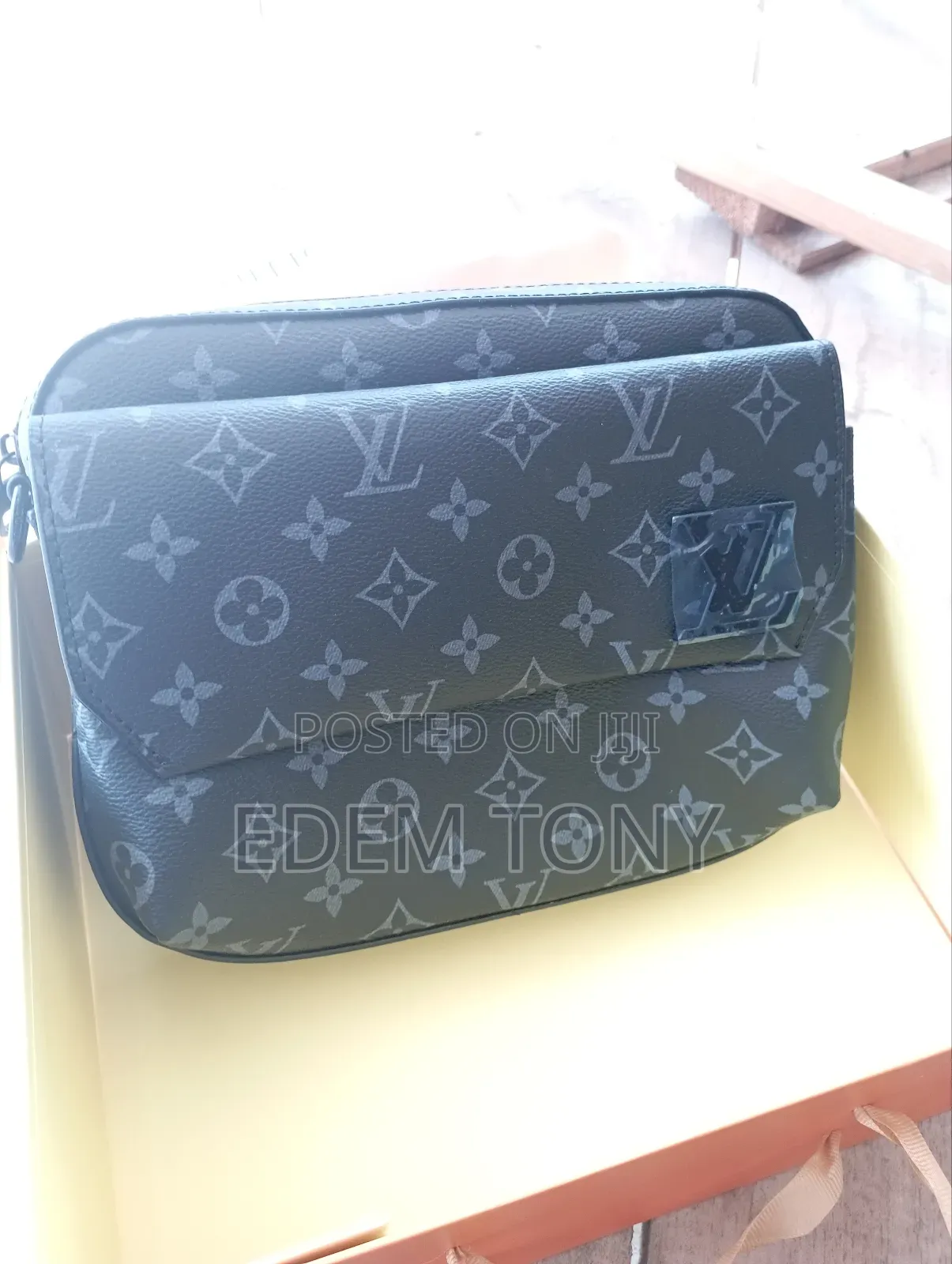 Louis Vuitton Mens Side Bag