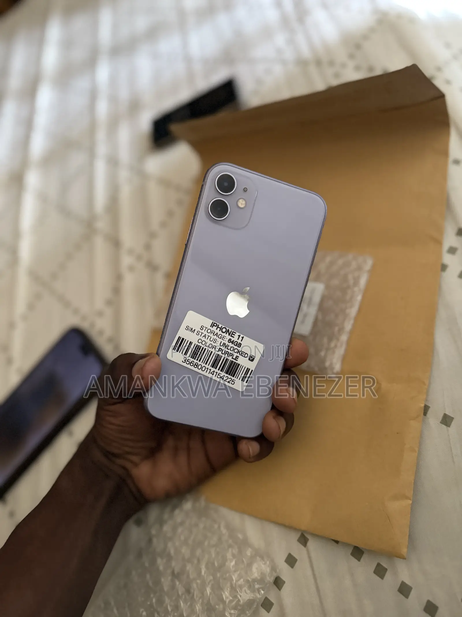 New Apple iPhone 11 64 GB Purple