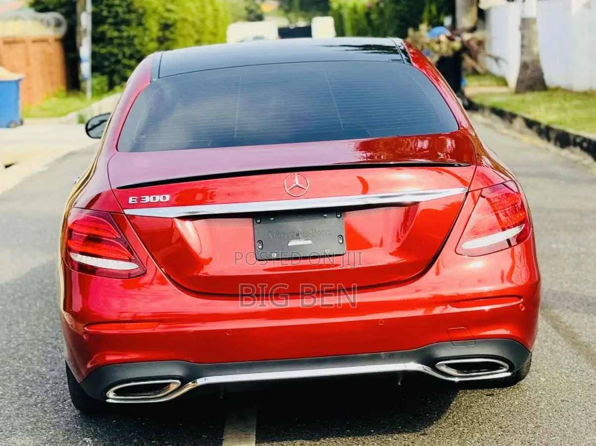 Mercedes-Benz E300 2019 Red