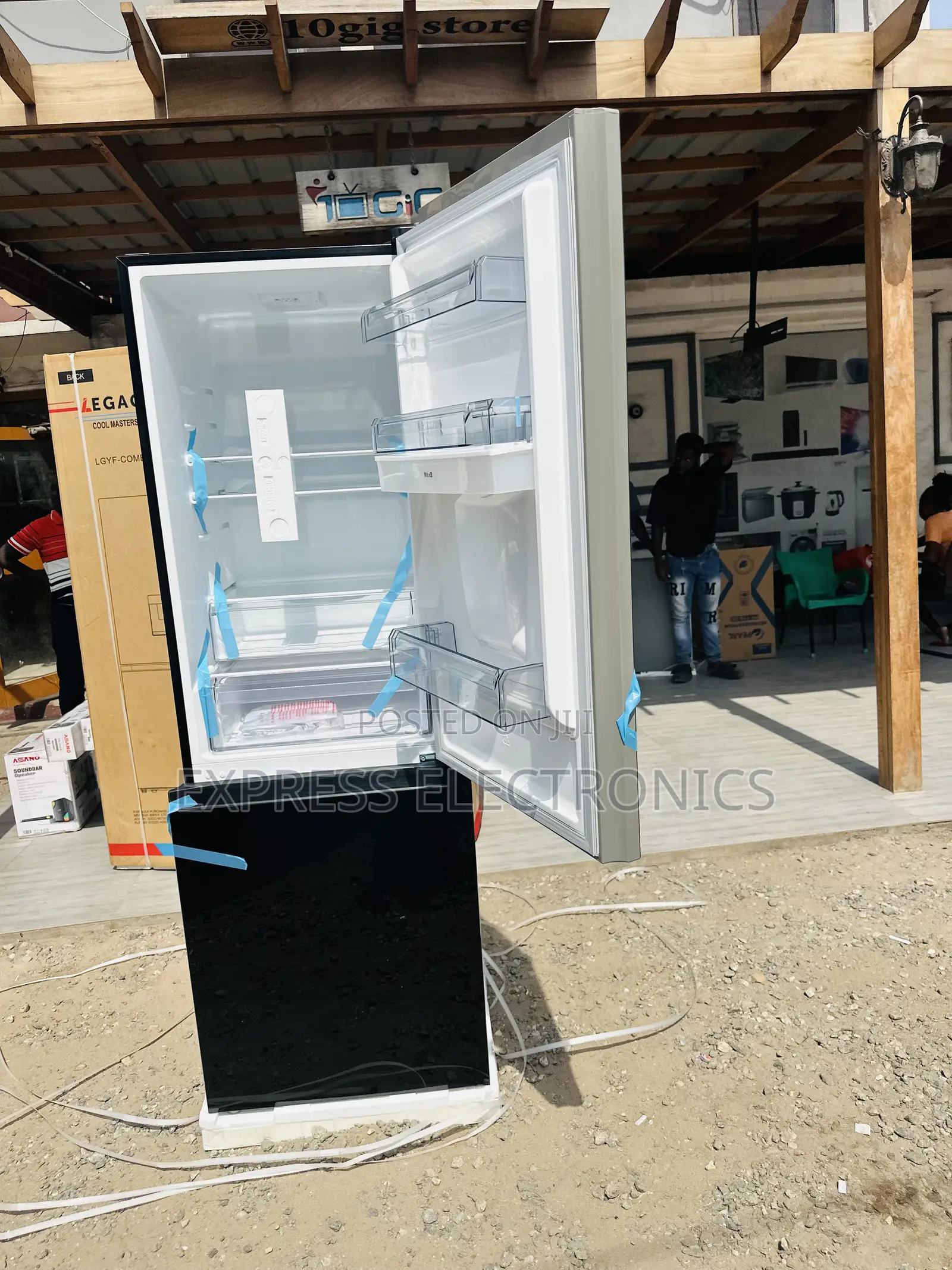 Zealous Sleek With Dispenser 309l Legacy Fridge