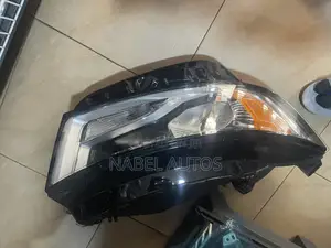 Ford Edge 2018 Headlight Pair