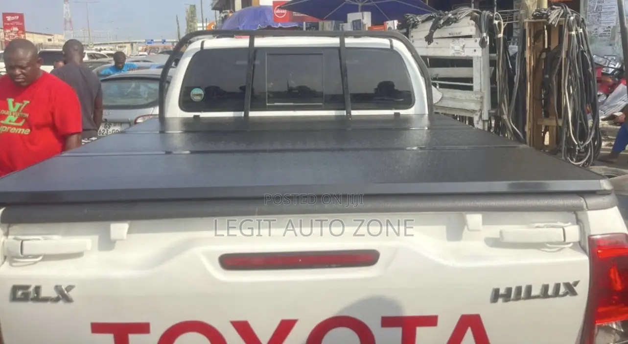 Toyota Hulix 2015,2016,2017 Bucket Cover