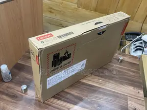 New Laptop Lenovo LOQ 15ARP9 16GB Intel Core i7 SSD 512GB
